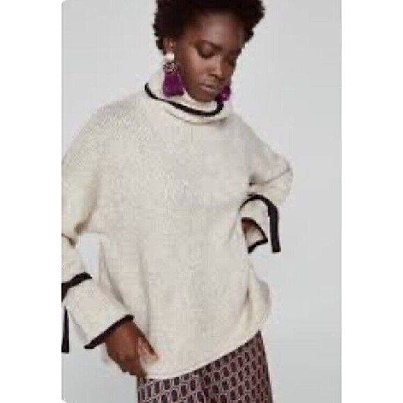 Zara Knit Turtleneck Sweater Womens Medium Cream Black Bow Tie Sleeves Alpaca - Picture 1 of 8